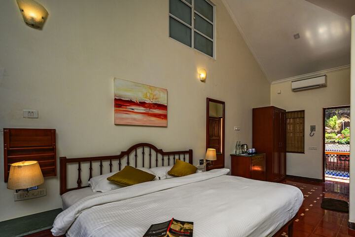 Room 6 of 39