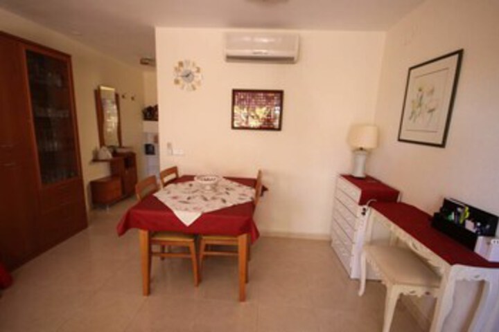 Room 7 of 32