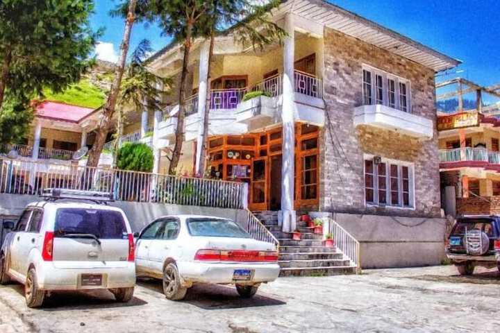 Hotel 10 of 27
