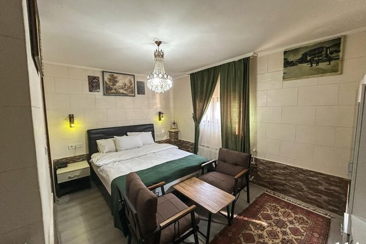 Room 14 of 91