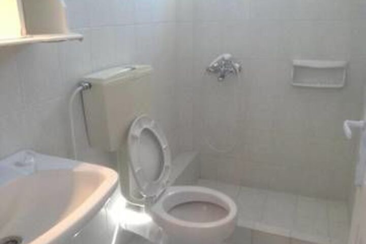 Room 3 of 21