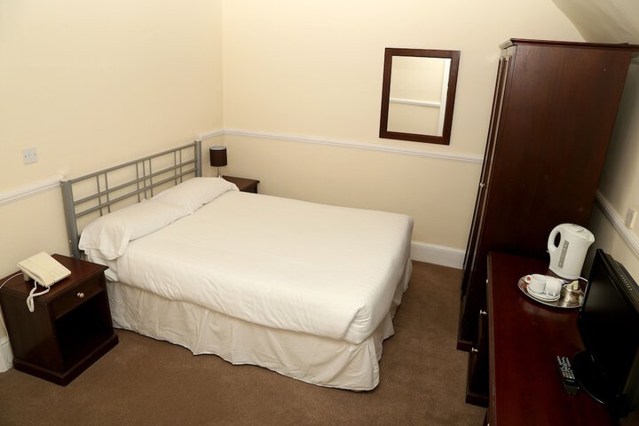 Room 18 of 35