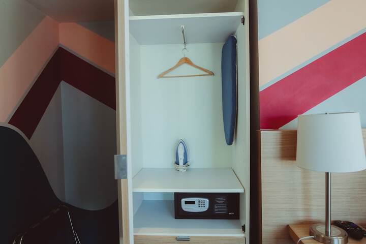 Room 60 of 118