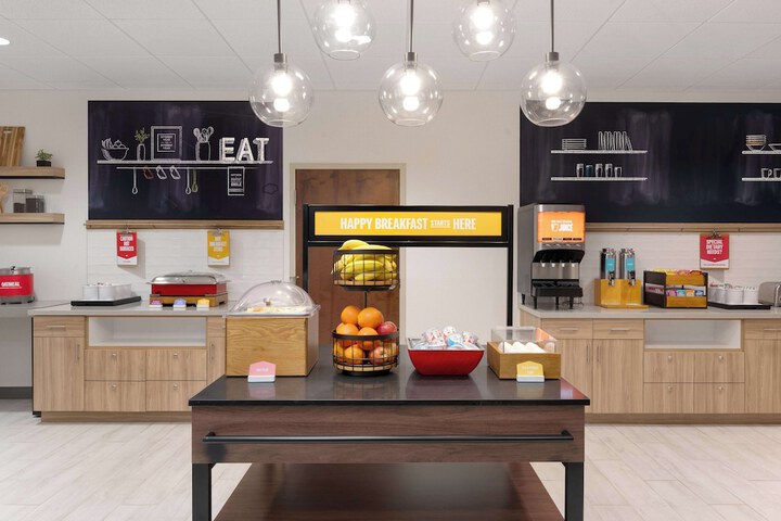 Breakfast/Coffee Service 43 of 49