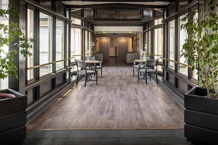 Entrance & Lobby