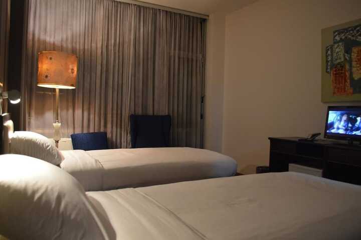 Room 19 of 63