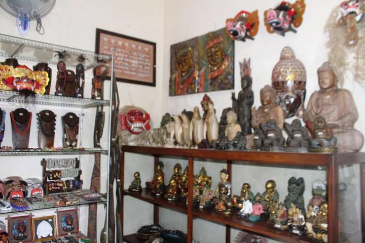 Gift Shop 31 of 56