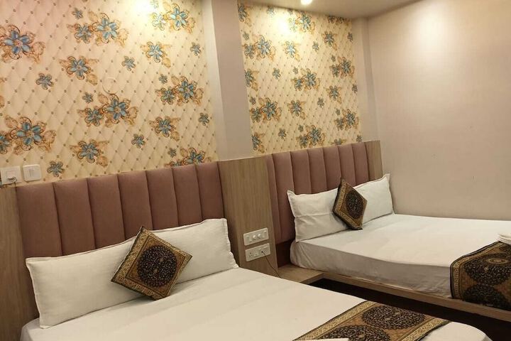 Room 12 of 54