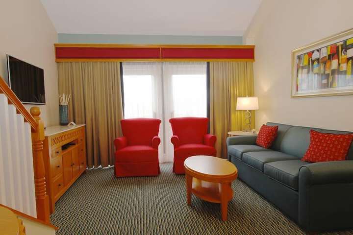 Room 13 of 32