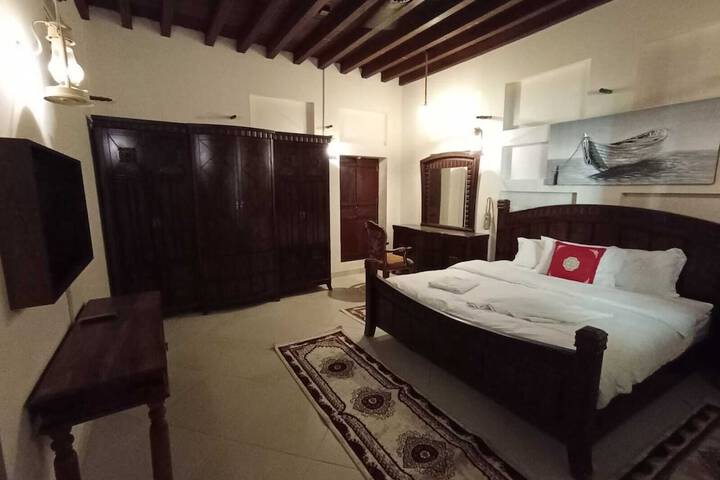 Room 9 of 48