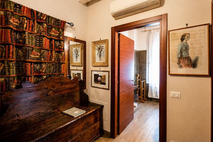 Room 28 of 64