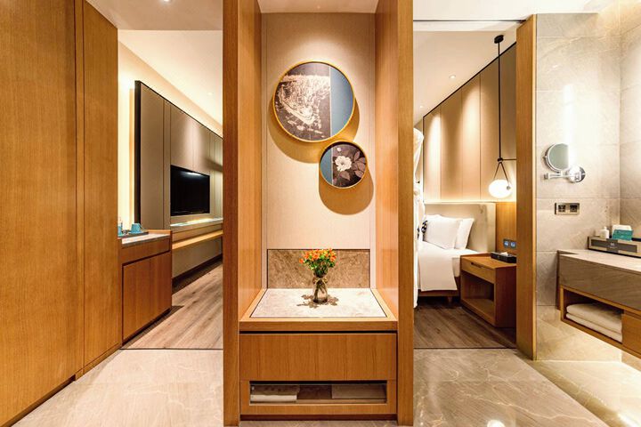 Room 160 of 169