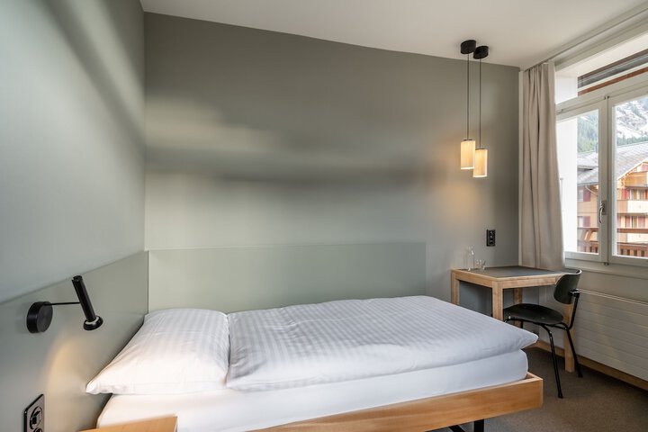 Room 12 of 67