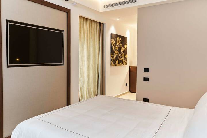 Room 15 of 69