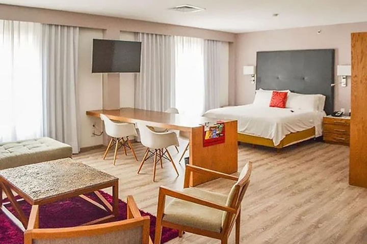 Room 9 of 23