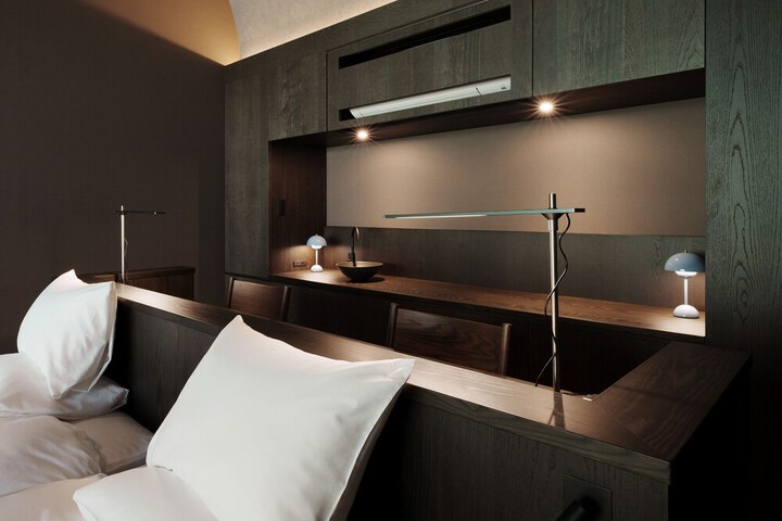 Room 17 of 82