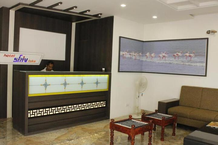 Hotel Shiv lake