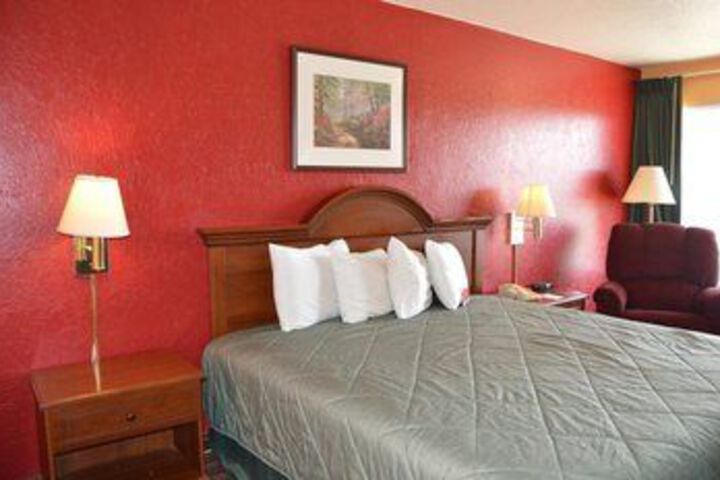 Photo of Regency Inn and Suites