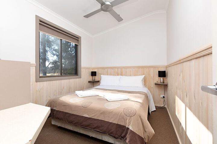 Room 4 of 39