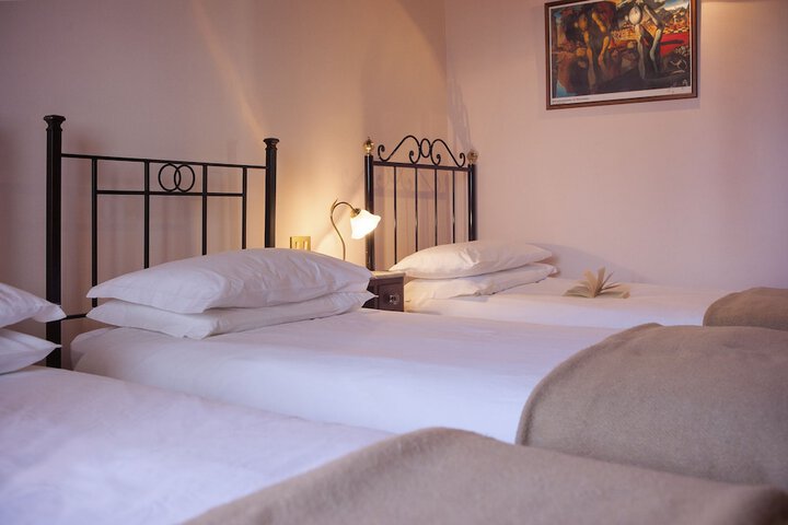 Room 8 of 50