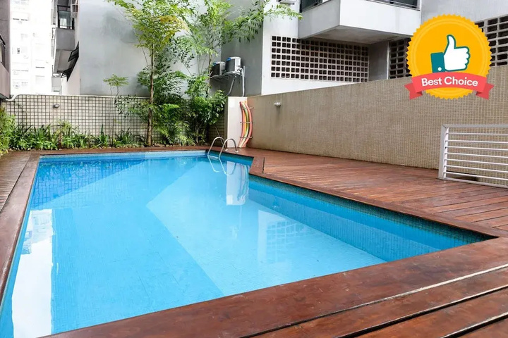 Pool 10 of 14