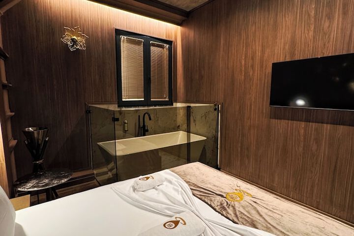 Room 10 of 55
