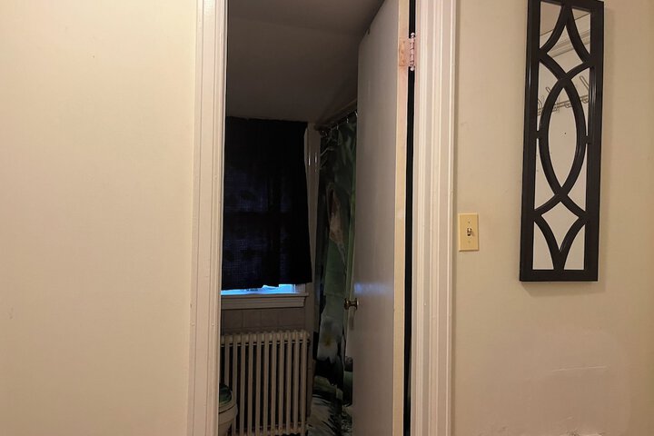 Room 14 of 18