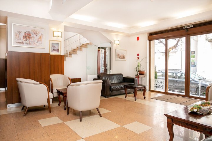 Guest Lobby