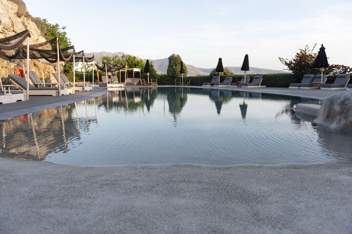 Pool 244 of 340