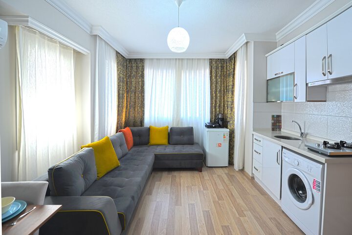 Room 11 of 24