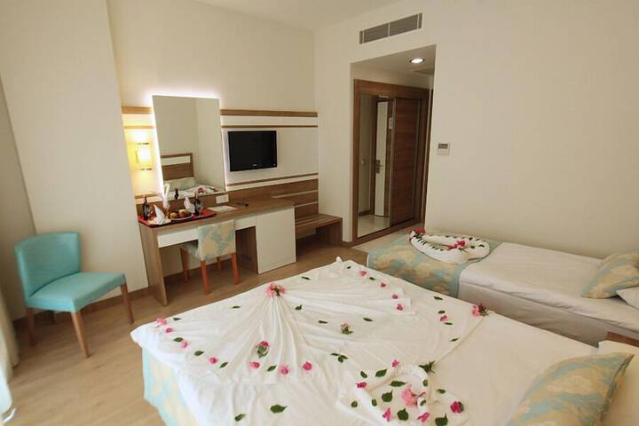 Room 34 of 109