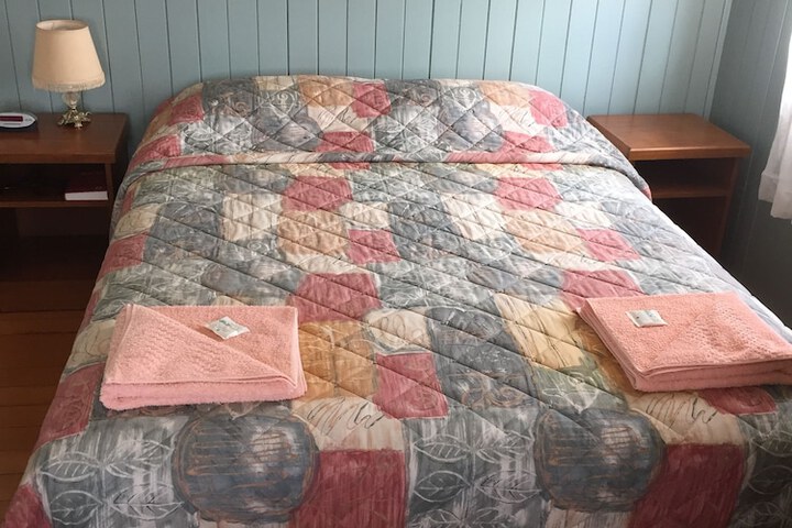 Room 2 of 24