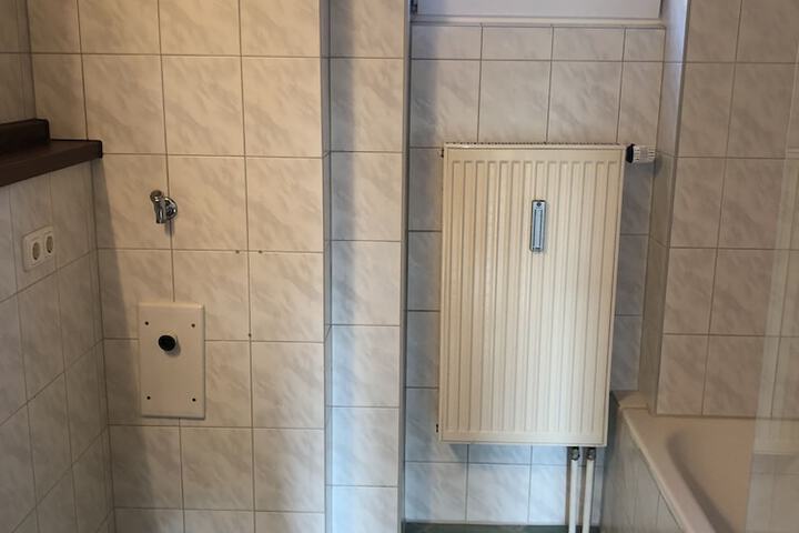 Room 35 of 221