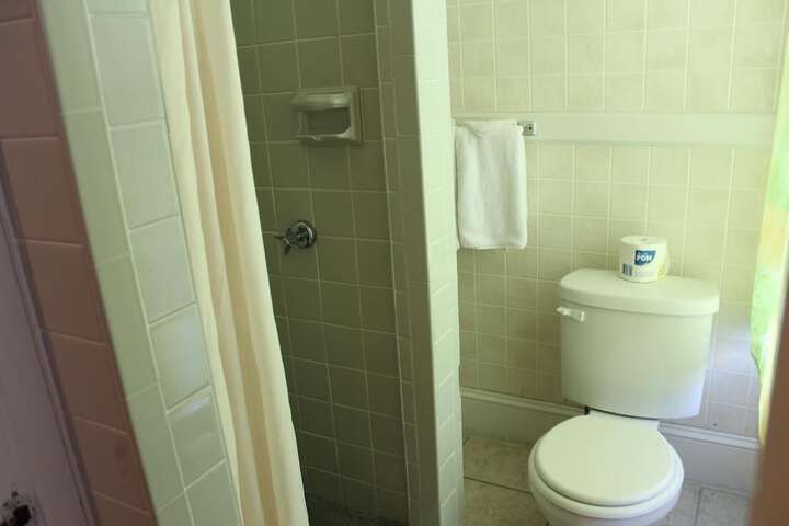 Room 34 of 39