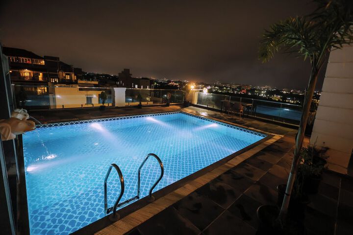 Pool 37 of 54