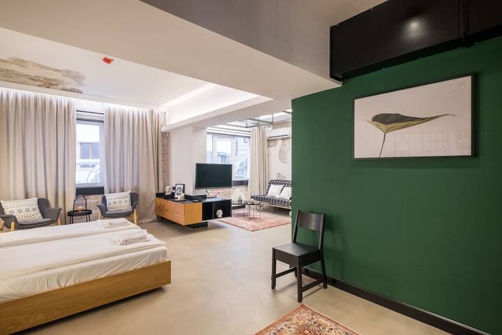 Room 20 of 76