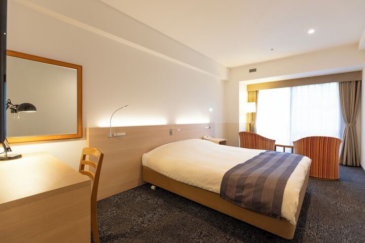 Room 18 of 82