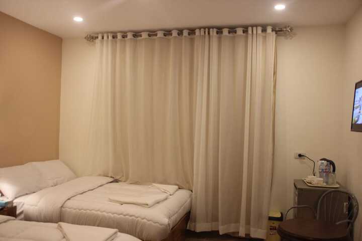 Room 14 of 63