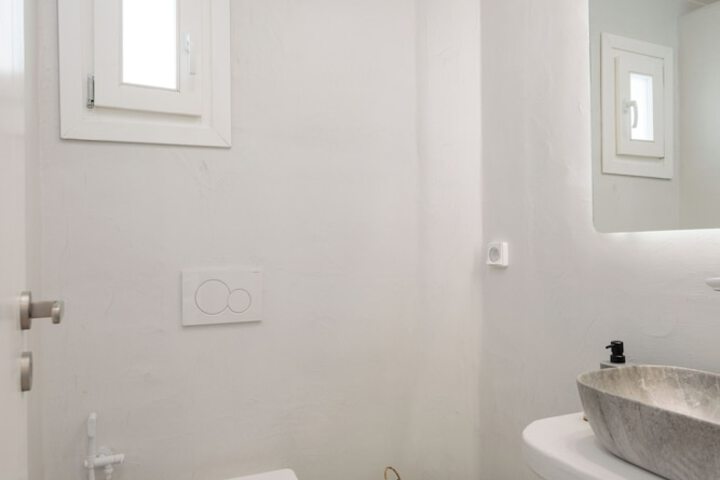 Room 74 of 196