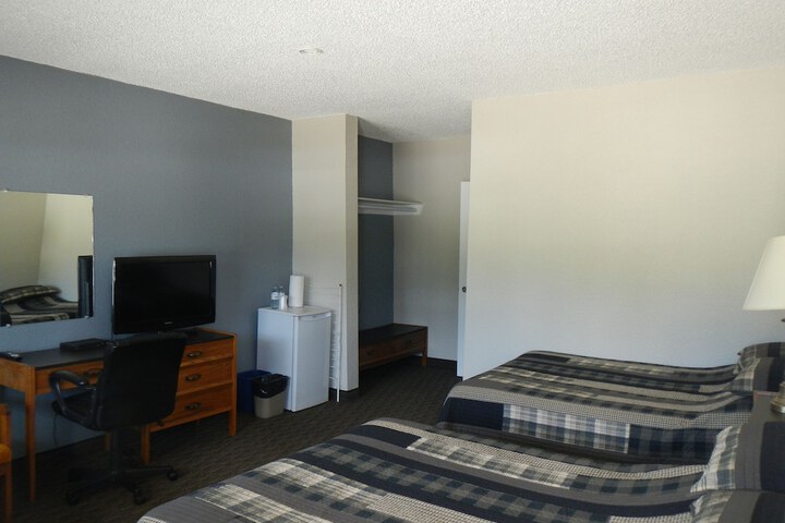 Room 9 of 24