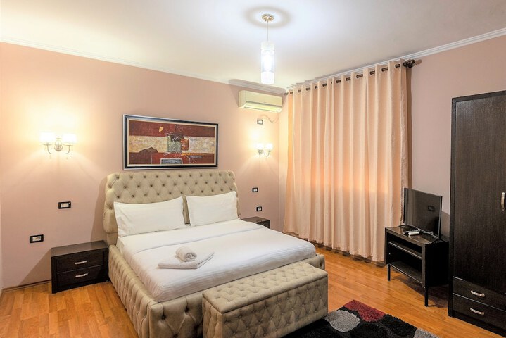 Room 16 of 41