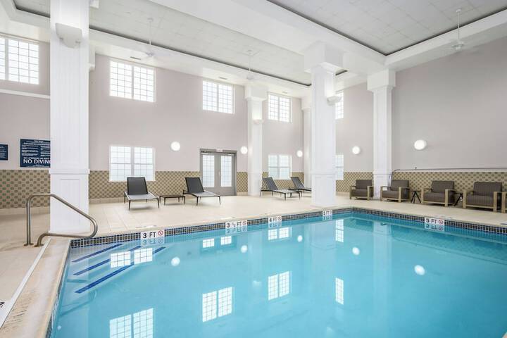 Pool 62 of 84