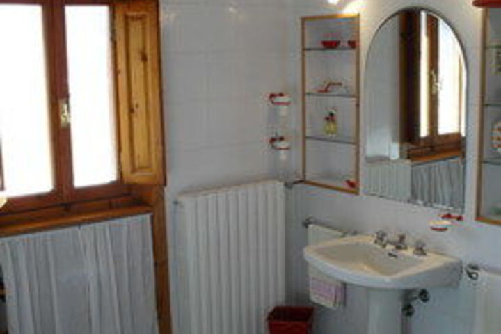 Room 4 of 45
