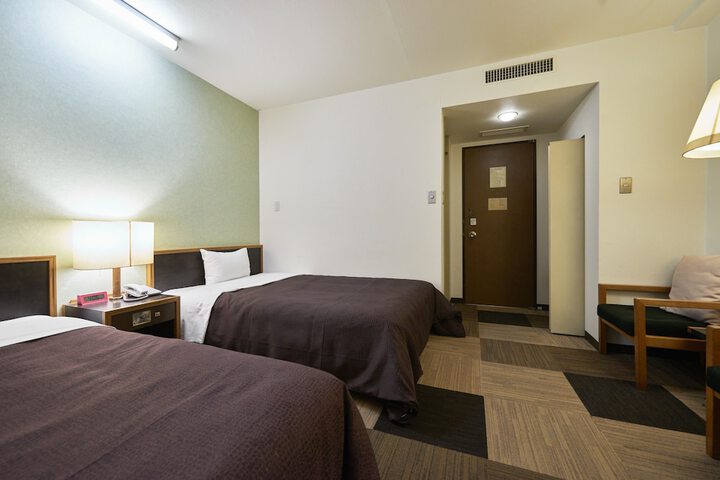 Room 15 of 31