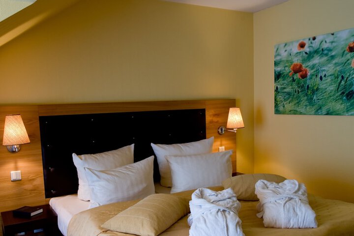 Room 4 of 46