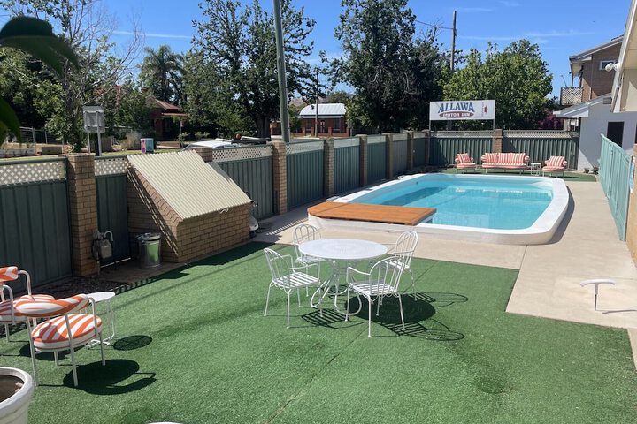 Sundeck 29 of 31
