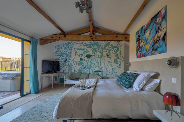 Room 27 of 89