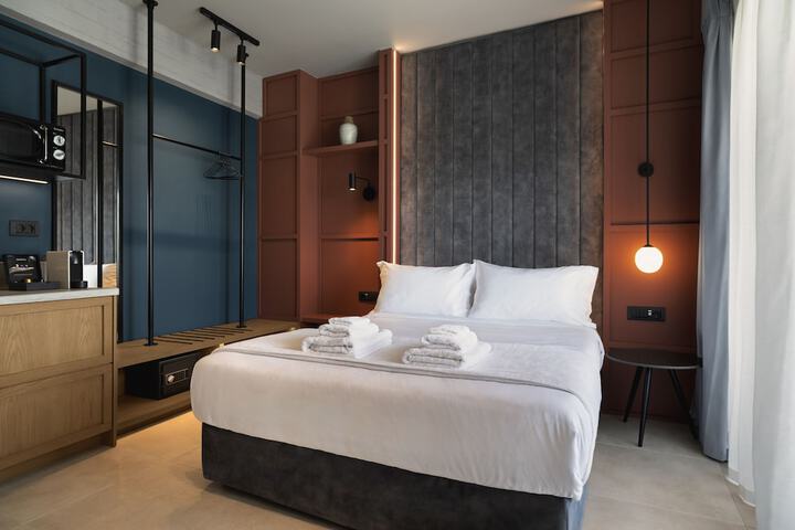 Room 13 of 56
