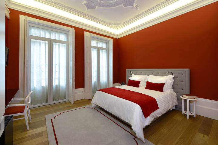 Room 12 of 46