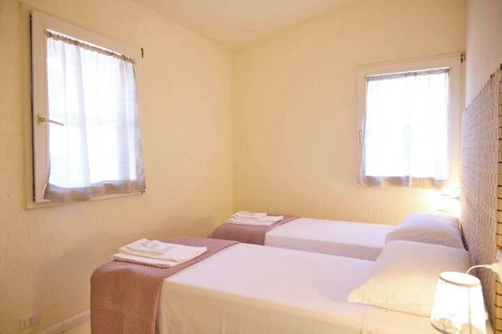 Room 16 of 190